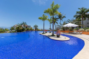 Ocean View Condo with Resort Pool & Beach
